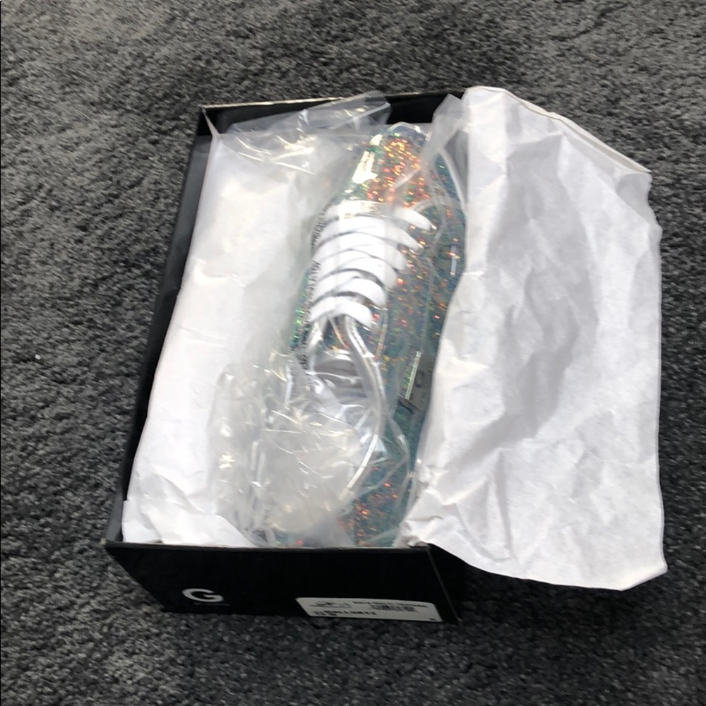 Guess shoes never use still with box!